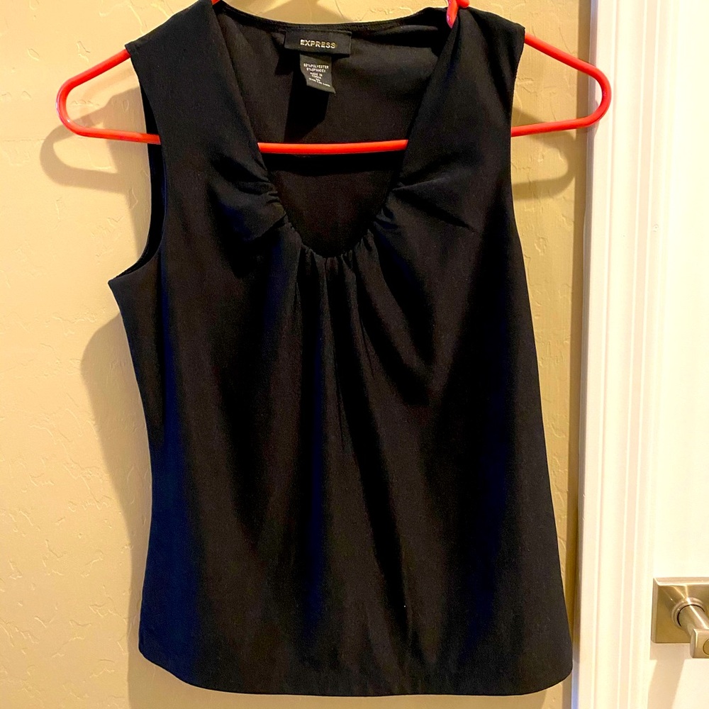 Women’s sleeveless top